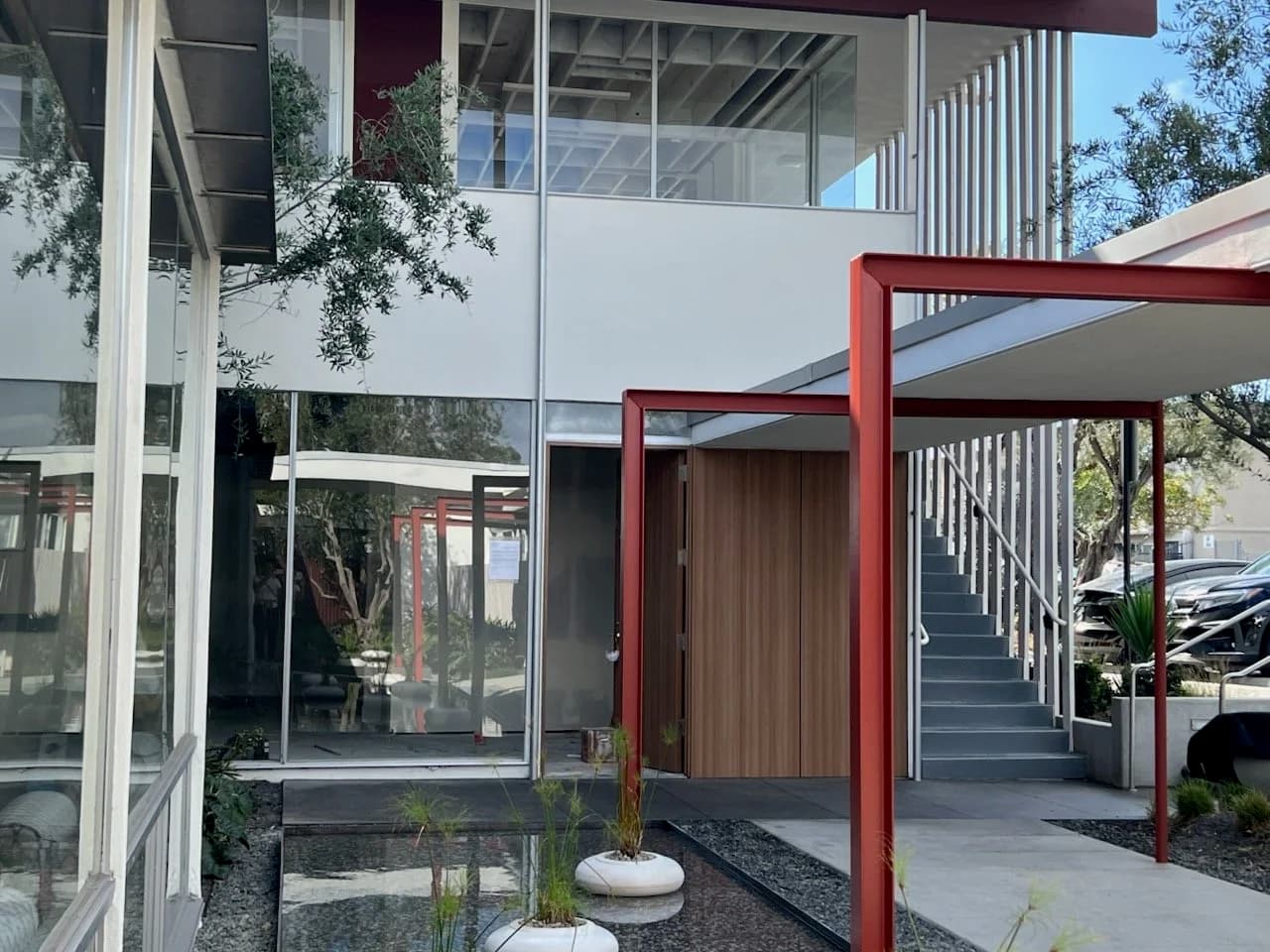 The Range Sports Therapy building at 1901 Westcliff Dr, Newport Beach