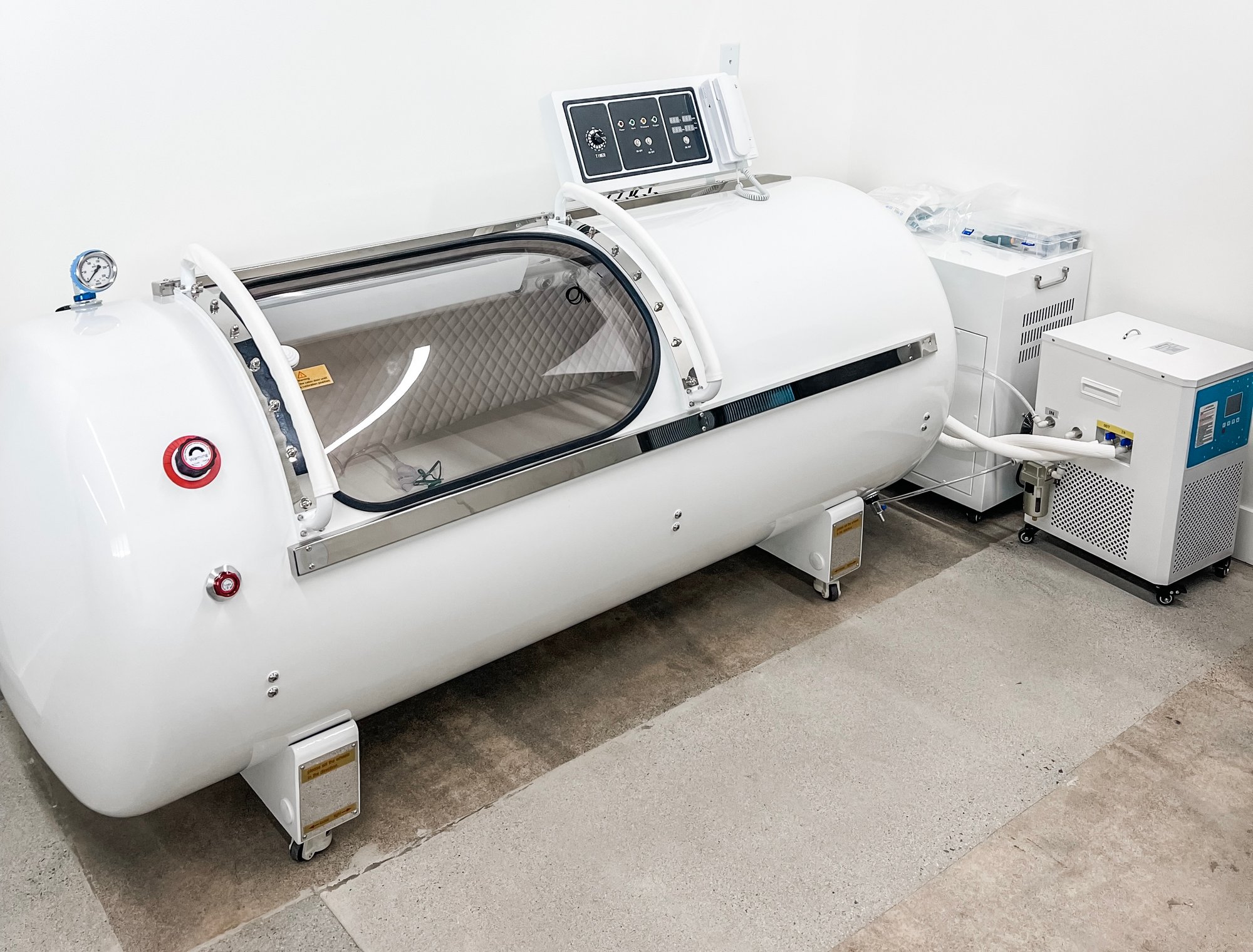 Hyperbaric Oxygen Therapy Machine